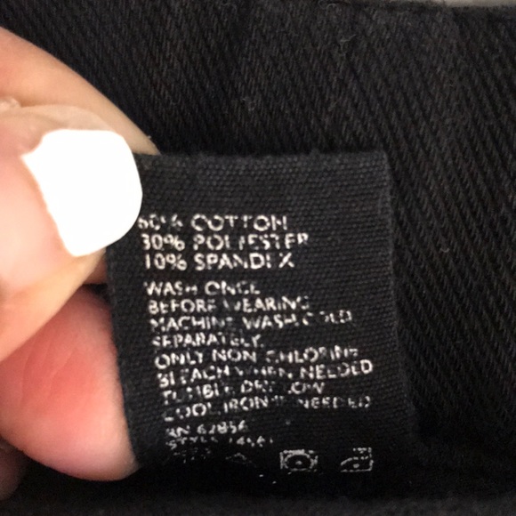 Hue - Picture 6 of 6